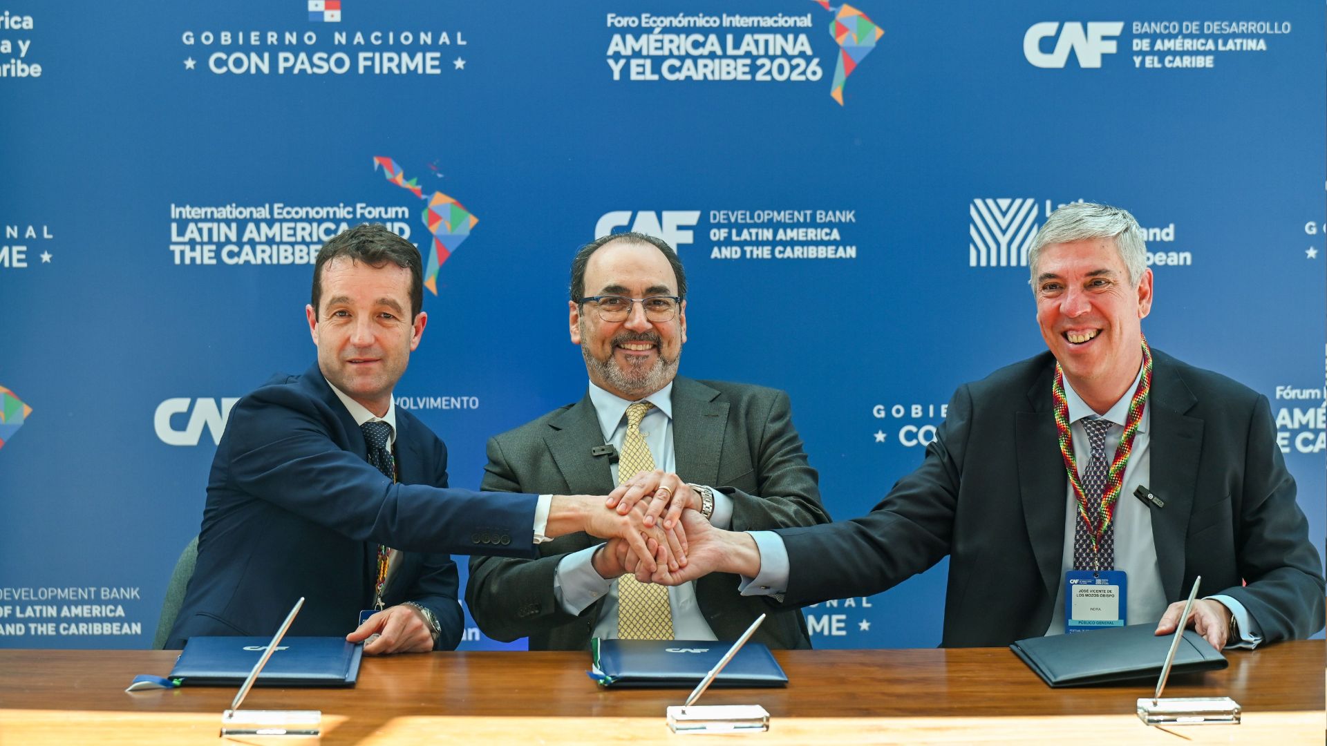 Indra Group y el Banco de Desarrollo de América Latina y el Caribe firman un acuerdo estratégico para acelerar la digitalización de los servicios públicos en los países miembros